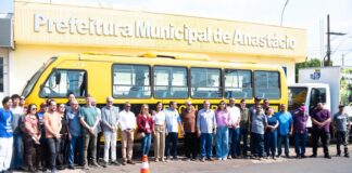 Agricultura Familiar e Transporte Escolar Fortalecidos com Entrega de Novos Veículos em Anastácio